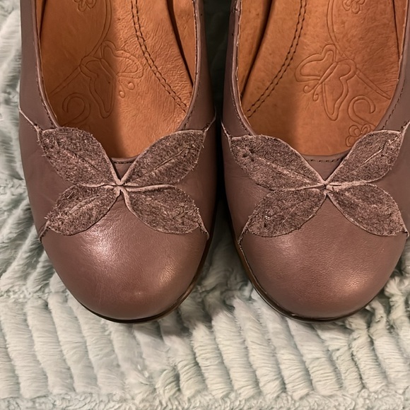 Carly High Heels by Kravings - Taupe / Flower Embellishment - 9 - Picture 2 of 7